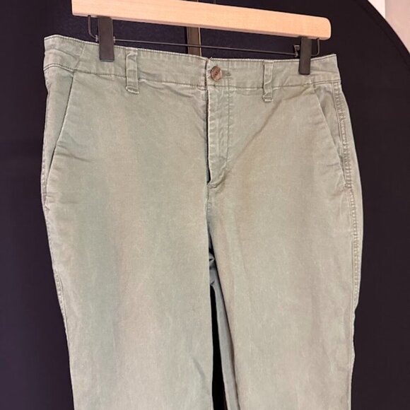 GAP Green Girlfriend Khaki Cropped Pants - Picture 2 of 5